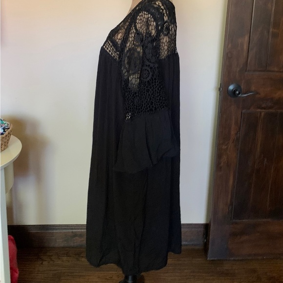 LAST ONE! Lovely black dress-New with tag! - Picture 4 of 5